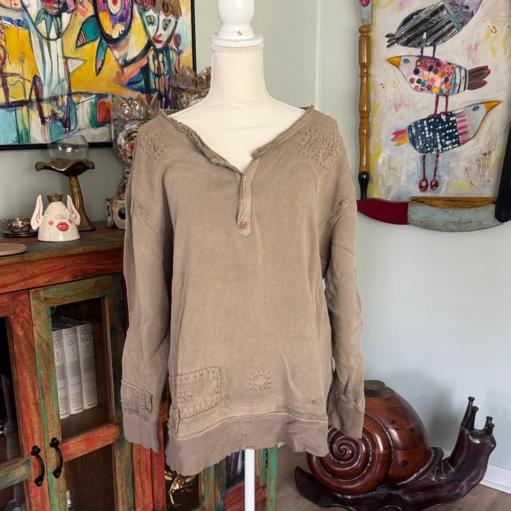 Magnolia Pearl distressed sweatshirt